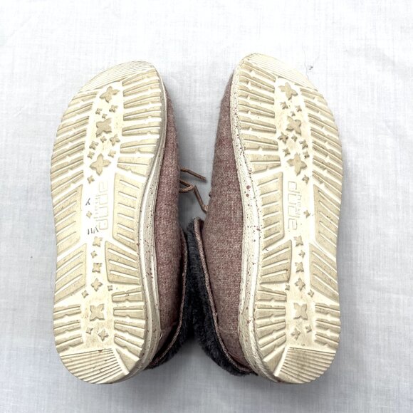 Hey Dude Women's fur lined sneaker booties Size 6 - Picture 5 of 11